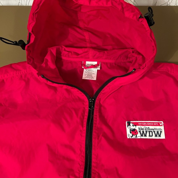 Vintage Disney World WDW Est. 1971 Mickey Mouse Red Windbreaker Jacket Sz L. - Picture 9 of 10